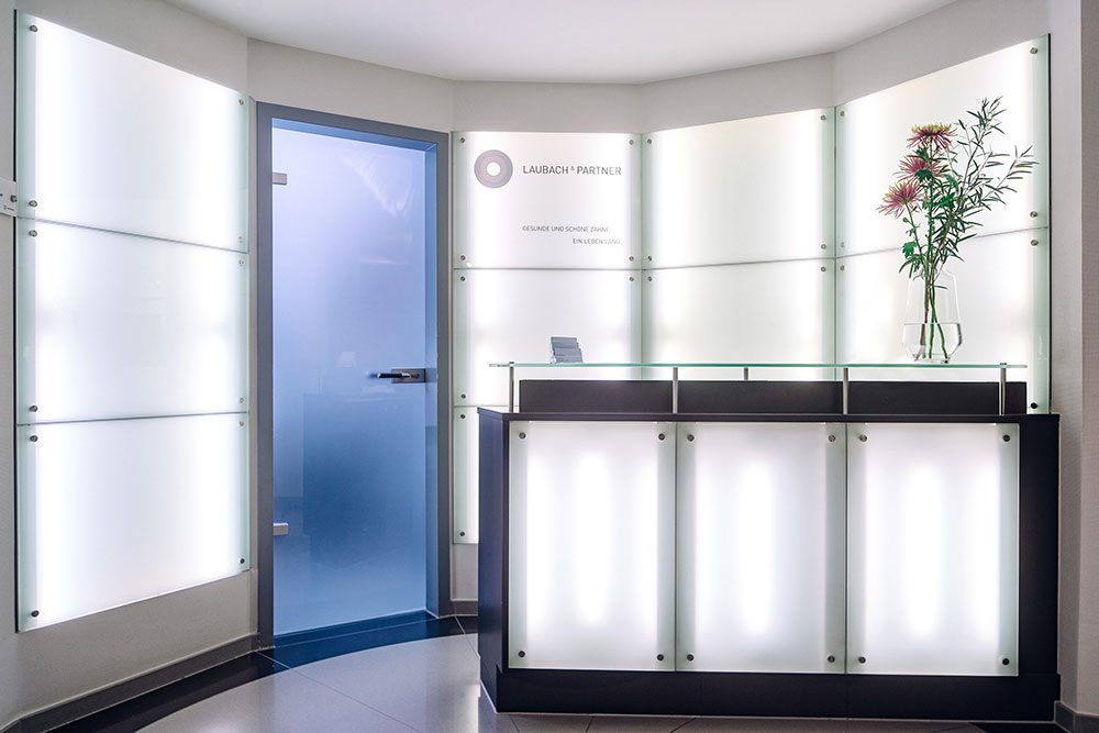 Zahnarzt Konstanz - Laubach & Partner - Empfang